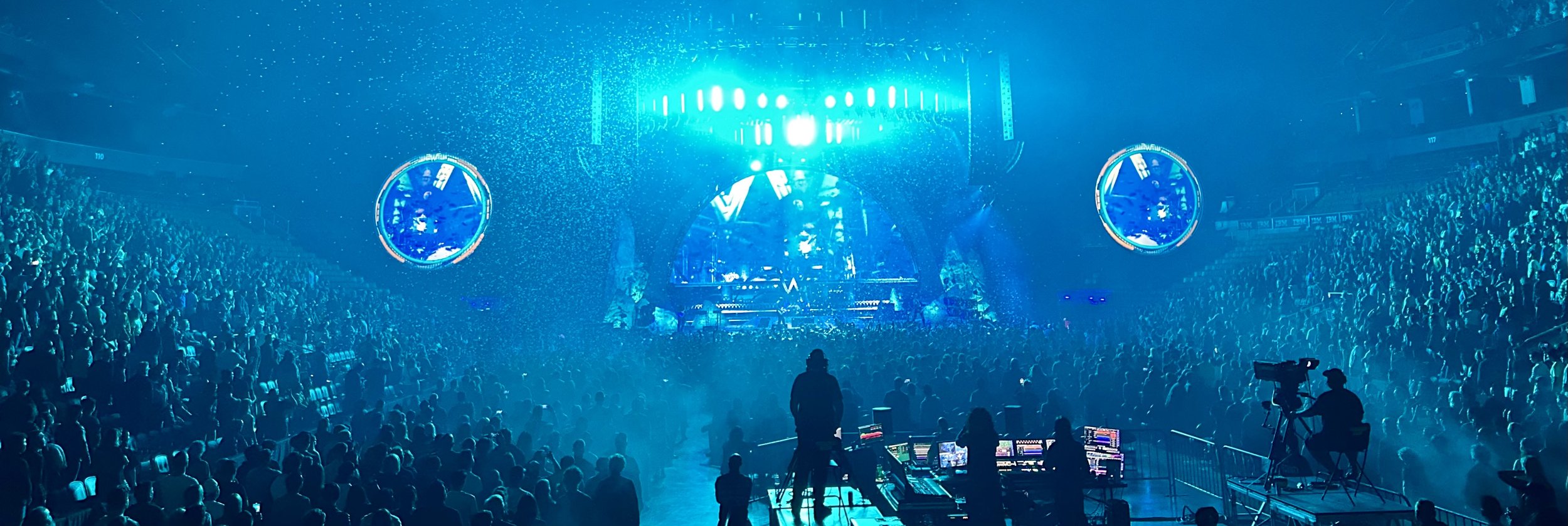  Only in Dreams - Confetti Blast 